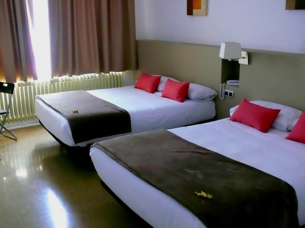 פאס דה לה קאסה Hotel Pic Mari מראה חיצוני תמונה