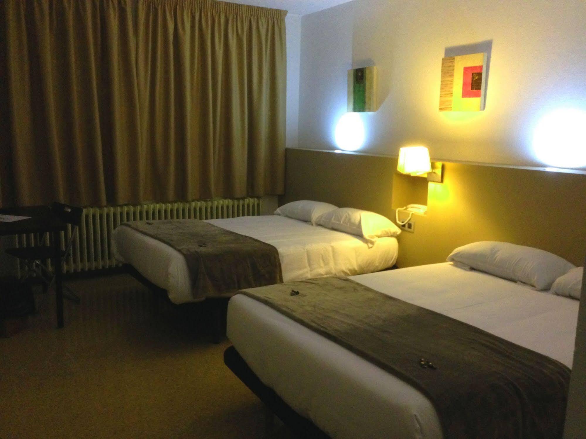 פאס דה לה קאסה Hotel Pic Mari מראה חיצוני תמונה